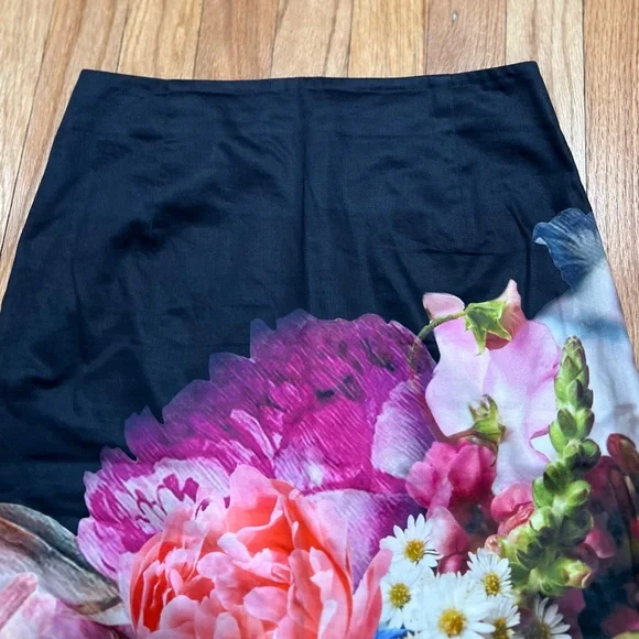 Ted Baker Karyce Floral Print Pencil Skirt - Picture 7 of 13